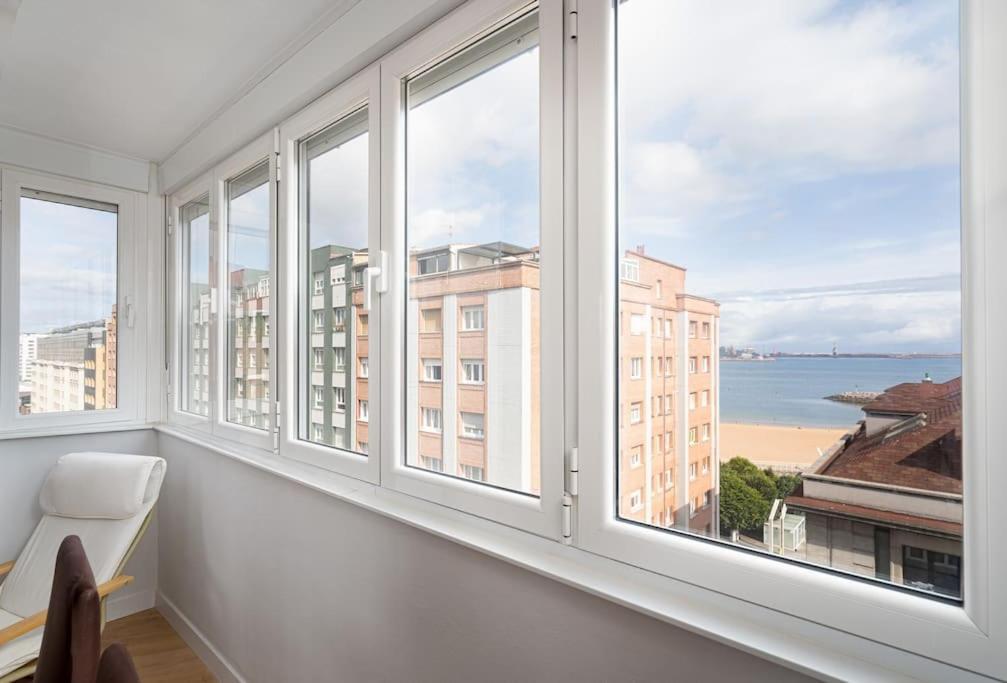 Myhousespain - Moderno Piso Frente Al Mar Хихон Экстерьер фото