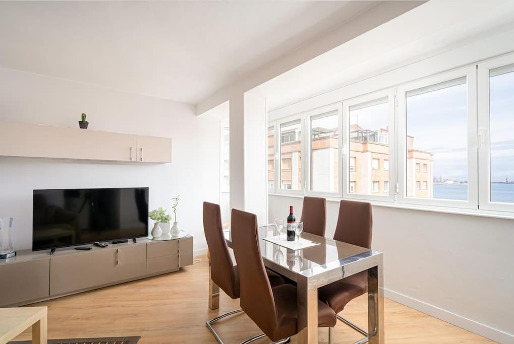 Myhousespain - Moderno Piso Frente Al Mar Хихон Экстерьер фото